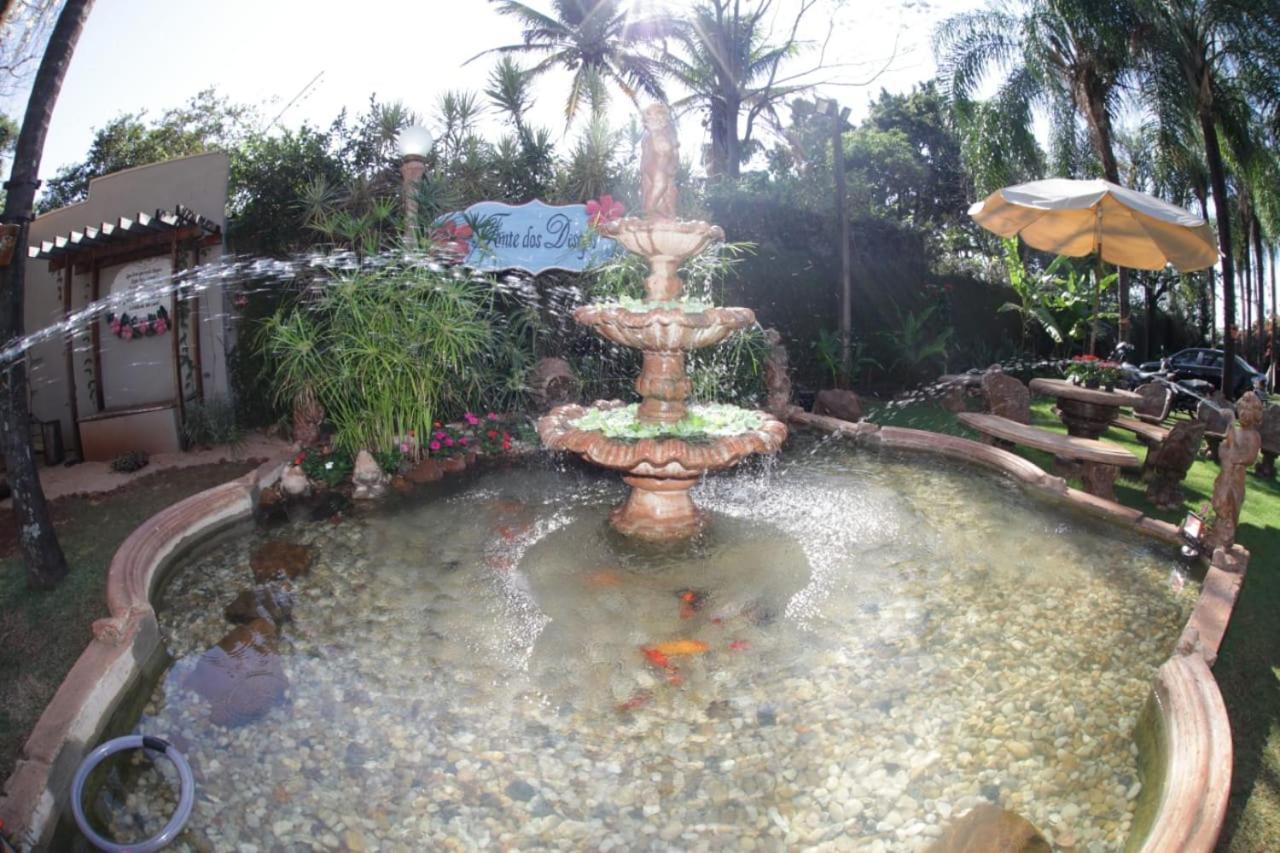 Hotel Pousada Chale Das Flores Sertaozinho Bagian luar foto